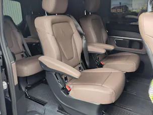 Mercedes-Benz V 300 d lang Avantgarde 4Matic 9G-Tronic