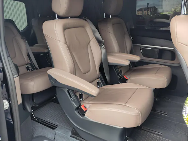 Mercedes-Benz V 300 d lang Avantgarde 4Matic 9G-Tronic