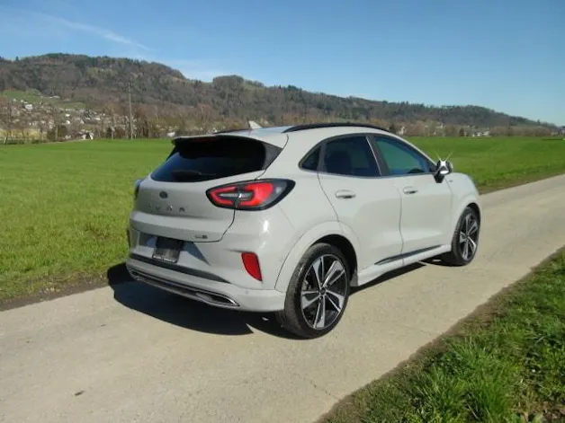 Ford Puma 1.0 EcoB Hybrid 155 ST-Line Vignale