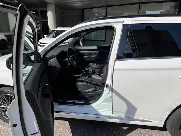 Mitsubishi Outlander 2.4 PHEV Diamond S-Edition 4WD Automatic