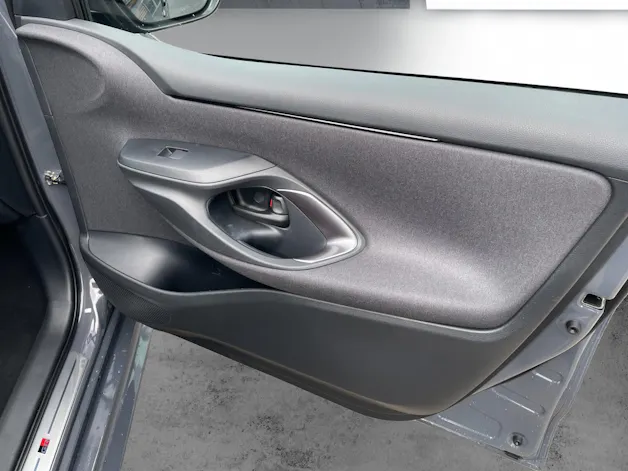 Toyota Yaris 1.5 VVT-i HSD GR Sport