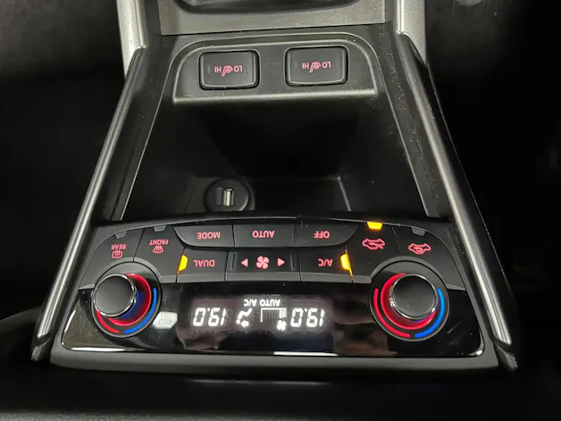 Suzuki S-Cross 1.4 T Compact Top Hybrid 4x4