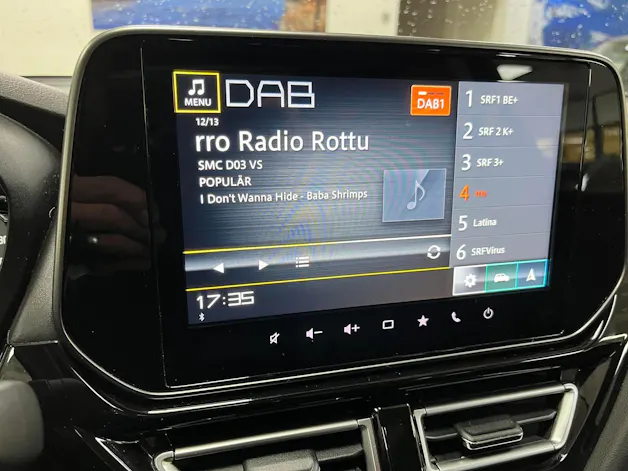 Suzuki S-Cross 1.4 T Compact Top Hybrid 4x4