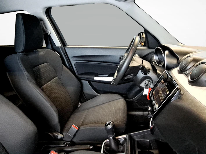 Fahrzeugbild SUZUKI SWIFT