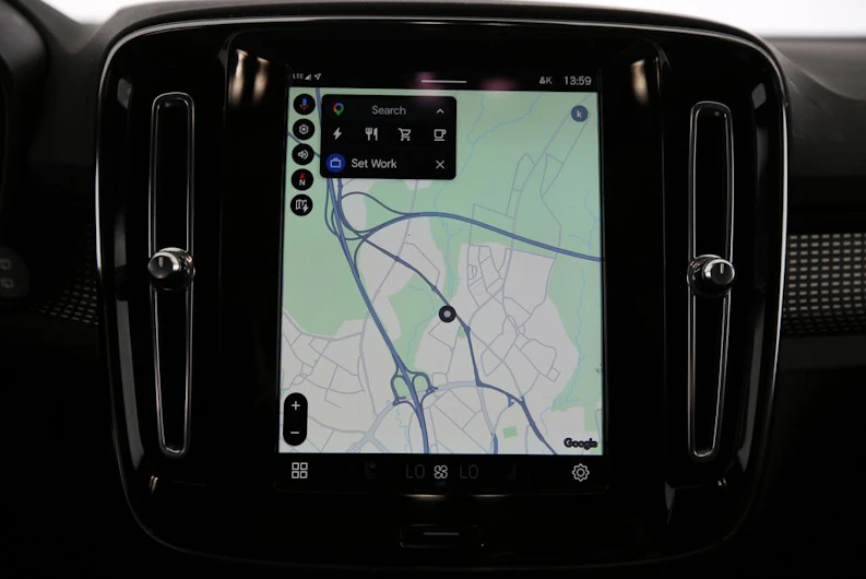 immagine del veicolo VOLVO XC40