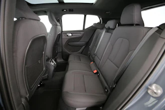 https://vehicle.imgix.net/4249470/6d6176d2-d50a-4e43-a68a-c4765be30940.jpg