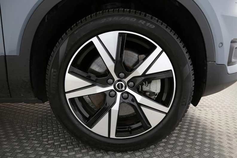 immagine del veicolo VOLVO XC40