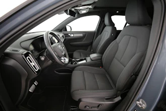 https://vehicle.imgix.net/4249470/763d42bf-a608-4578-bd57-52efea7aedd5.jpg