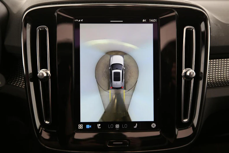 immagine del veicolo VOLVO XC40