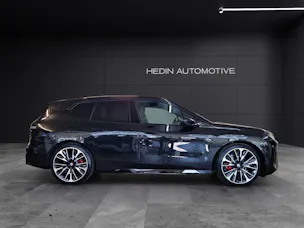 BMW iX M70