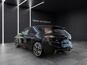 BMW iX M70