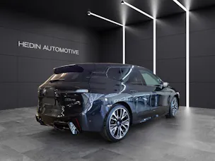 BMW iX M70