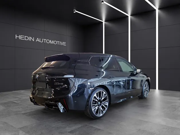 BMW iX M70