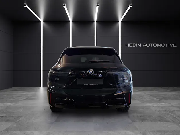 BMW iX M70