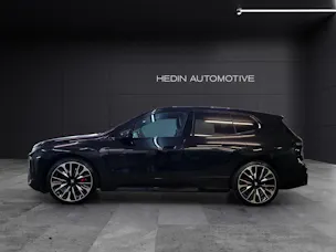 BMW iX M70