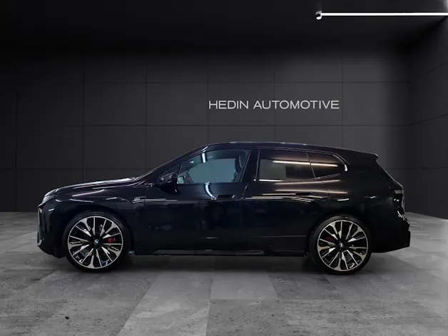 BMW iX M70