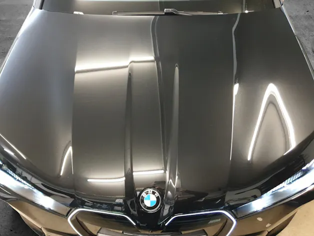 BMW iX M70