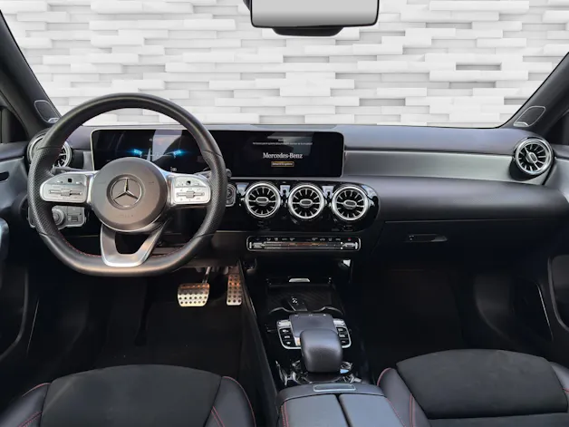 Mercedes-Benz A 250 AMG Line