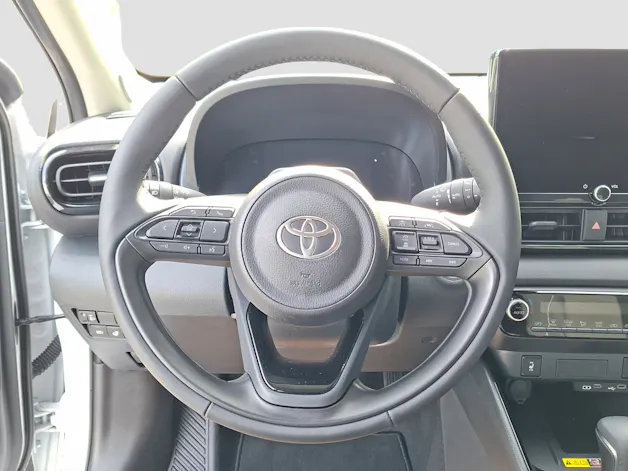 Toyota Yaris 1.5 VVT-i HSD Trend