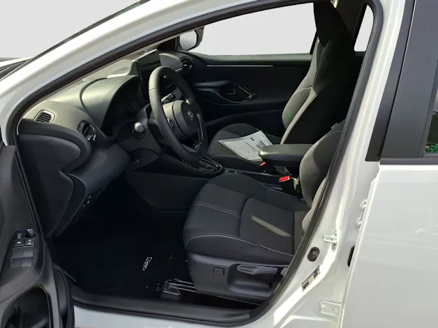 Toyota Yaris 1.5 VVT-i HSD Trend
