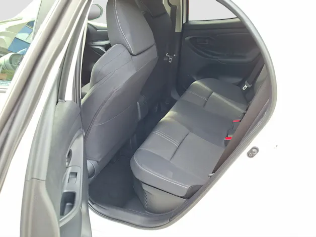 Toyota Yaris 1.5 VVT-i HSD Trend