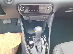 Toyota Yaris 1.5 VVT-i HSD Trend