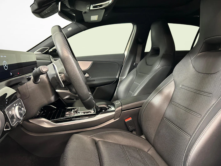 image du véhicule MERCEDES-BENZ A 35 AMG