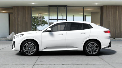 https://vehicle.imgix.net/4249680/b8f2b41e-ab1b-45c5-849d-2b7fc22d2460.jpg