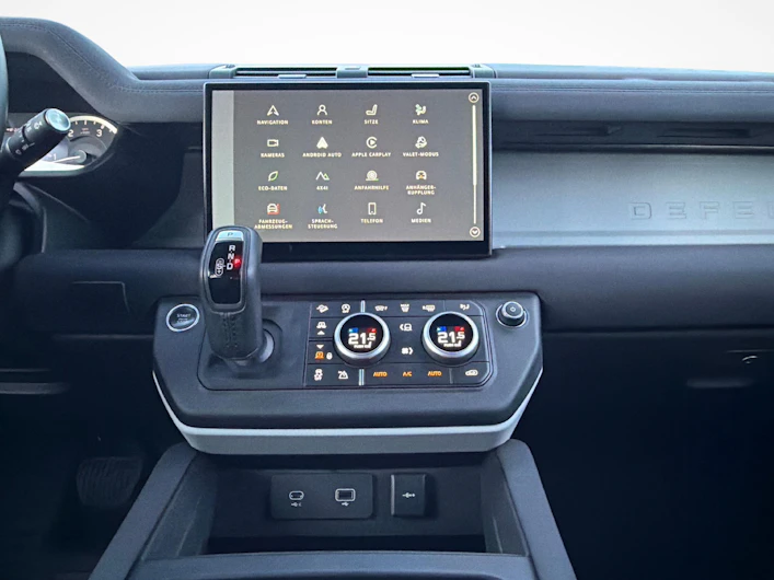 image du véhicule LAND ROVER DEFENDER