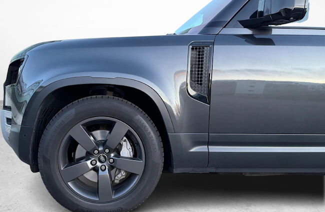 Vehicle image 17 Vehicle image 17