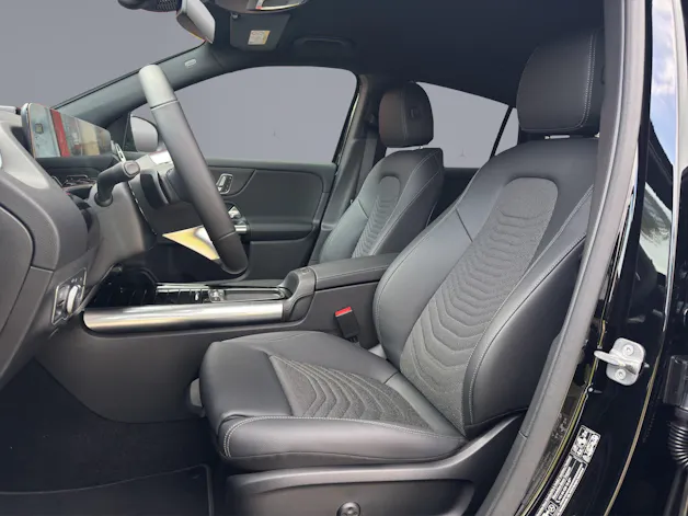 Mercedes-Benz GLA 200 Night Star
