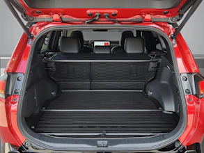 https://vehicle.imgix.net/4249802/623beaea-c95f-4b43-8cb1-cc868dd42291.jpg