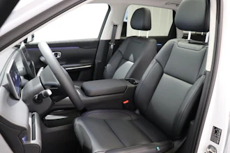 https://vehicle.imgix.net/4249966/f4ba2769-132f-4c80-90e9-862112ed2efd.JPG