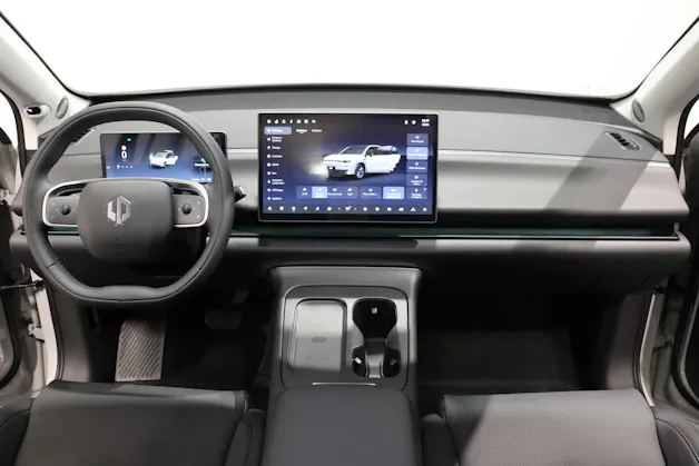 Leapmotor C10 1.5 REEV Design