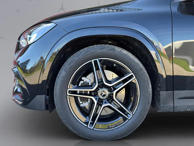 Mercedes-Benz GLA 250 Swiss Star AMG Line 4matic