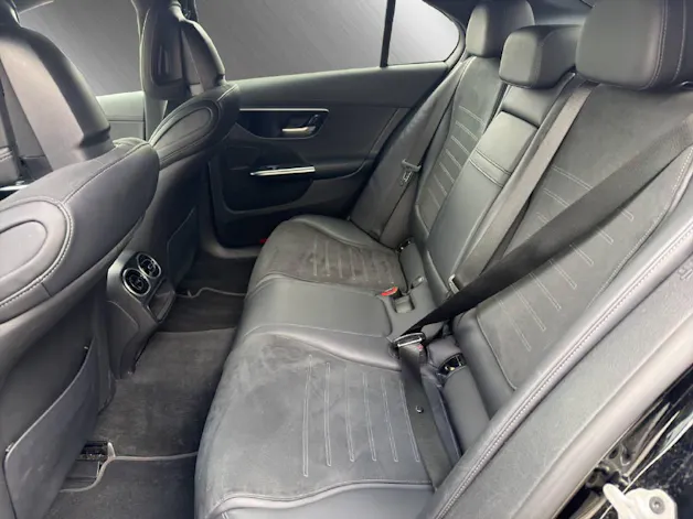 Mercedes-Benz C 300 e AMG Line **Mercedes Garantie bis 09.2027**