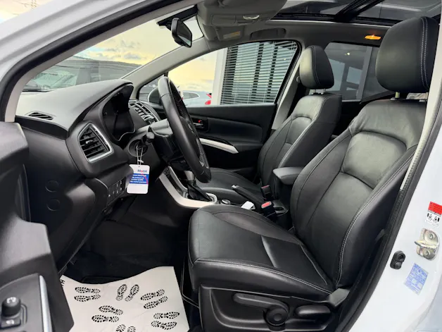 Suzuki SX4 S-Cross 1.4 T Piz Sulai Top Hybrid 4x4