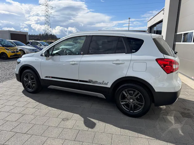 Suzuki SX4 S-Cross 1.4 T Piz Sulai Top Hybrid 4x4