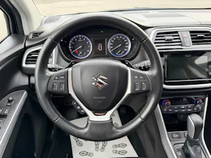 Suzuki SX4 S-Cross 1.4 T Piz Sulai Top Hybrid 4x4
