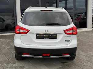 Suzuki SX4 S-Cross 1.4 T Piz Sulai Top Hybrid 4x4