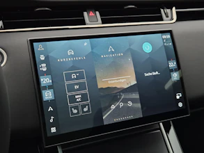 https://vehicle.imgix.net/4250077/9b300f42-65e4-45f8-b605-c663ff406260.jpg