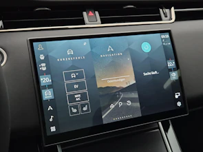 immagine del veicolo LAND ROVER Range Rover Evoque 1.5 T 270e Hoxton Edition ab 0.99% Leasing