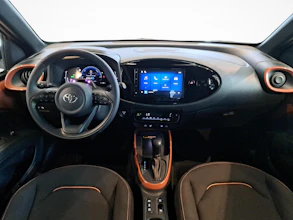 https://vehicle.imgix.net/4250106/e414080d-1f4e-4b0f-974b-cda70a525477.jpg