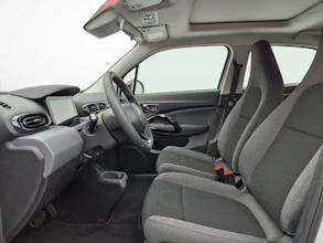https://vehicle.imgix.net/4250141/01ff1c03-ff36-40f7-94f4-a8d1a93cb704.jpg