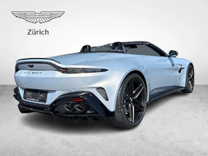 https://vehicle.imgix.net/4250188/b122f9f7-0123-40e7-aa88-b6474ec09d49.jpg