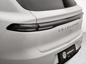 Fahrzeugbild LEAPMOTOR C10 1.5 Hybrid EV 0% Leasing bei Abschluss Emil Frey Protect