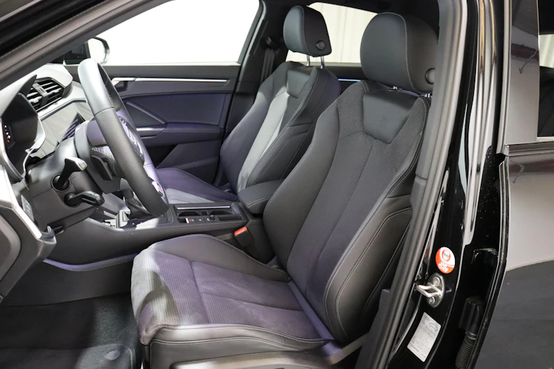 immagine del veicolo AUDI Q3