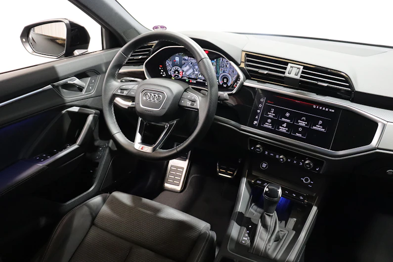immagine del veicolo AUDI Q3