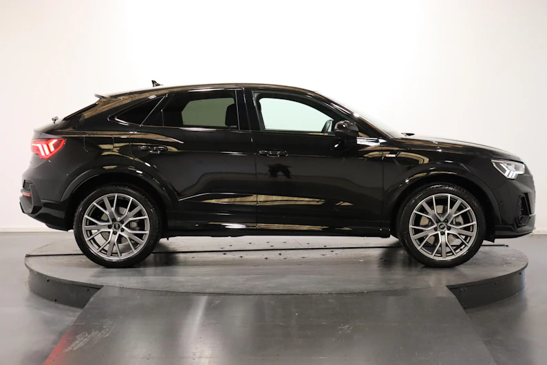 immagine del veicolo AUDI Q3