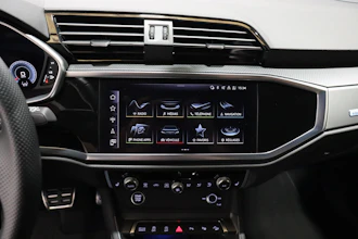 https://vehicle.imgix.net/4250219/4bed6437-f145-43d8-be0d-a6a4580070f8.JPG